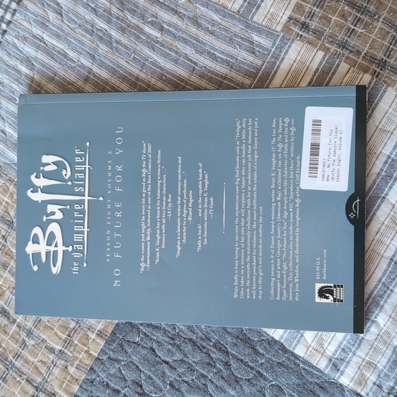 Buffy the Vampire Slayer Season 8 Volume 2- No Future For You (Paperback) - Picture 2 of 7